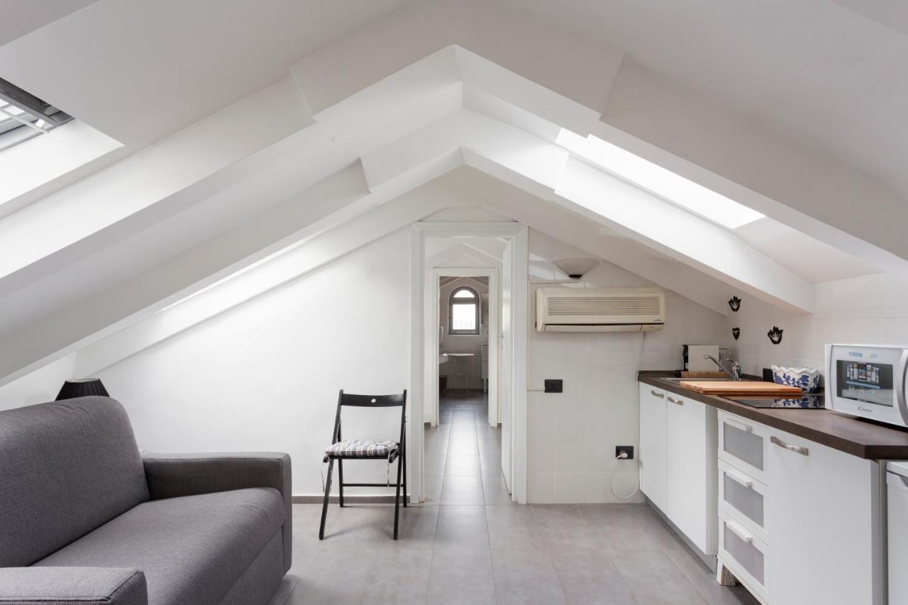 Apartment 1 Bedroom & 1 Living Apt - Duomo 7 Mailand